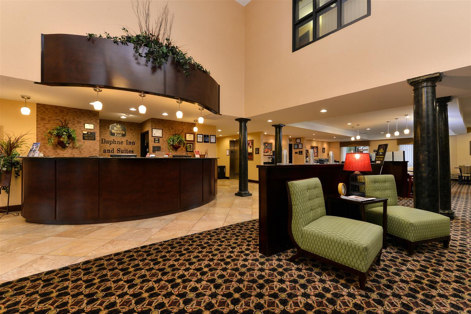 Hotel Western Daphne 3*