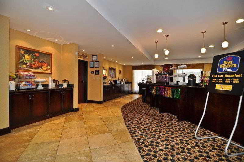 Western Daphne Hotel 3*